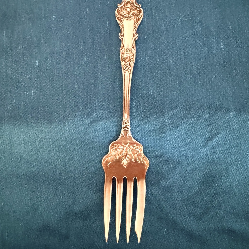GORGEOUS! CHARTER OAK Roger Bros  Meat or Serving Fork 1906 Silverplate